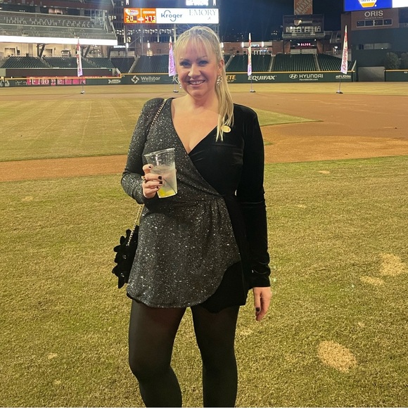 Francesca’s Black Velvet & Silver Glitter Long Sleeve Romper - Picture 11 of 11